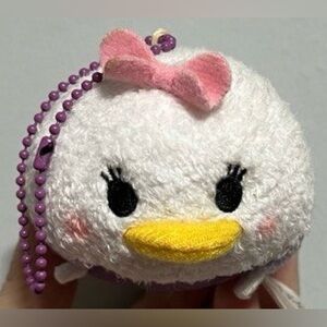 Japan Disney Store Daisy Tsum Tsum Plush Keychain/Bag Charm, NWT.